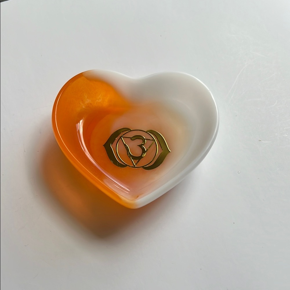 ❤️ Heart-Shaped Glass Jewelry Dish - Orange and White